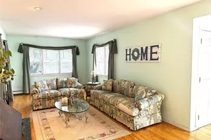 523 Hellwig Ln, West Islip, NY 11795 - Photo 18