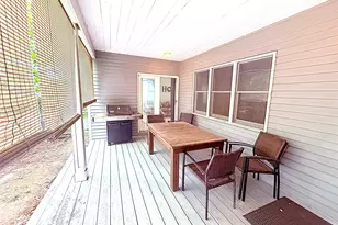 523 Hellwig Ln, West Islip, NY 11795 - Photo 26