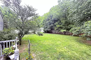 523 Hellwig Ln, West Islip, NY 11795 - Photo 28
