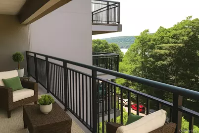 1020 Warburton Avenue #7G, Yonkers, NY 10701 - Photo 2