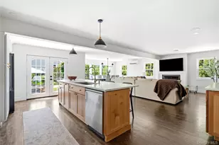 240 Eaton Ln, West Islip, NY 11795 - Photo 12