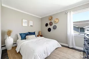 240 Eaton Ln, West Islip, NY 11795 - Photo 30