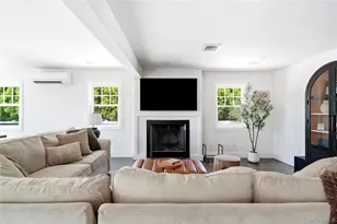 240 Eaton Ln, West Islip, NY 11795 - Photo 10