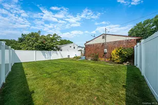 336 W 23rd St, Deer Park, NY 11729 - Photo 22