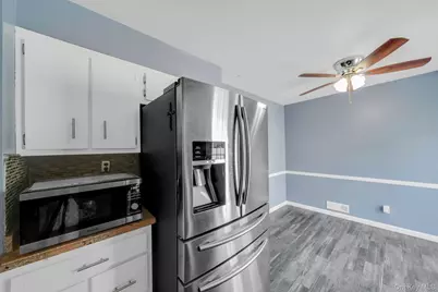336 W 23rd Street, Deer Park, NY 11729 - Photo 6
