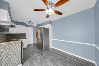 336 W 23rd Street, Deer Park, NY 11729 - Photo 8