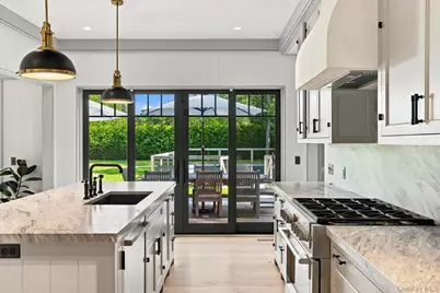 15 Wild Cherry Lane, East Quogue, NY 11942 - Photo 10