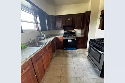 247 Nuber Avenue #2, Mount Vernon, NY 10553 - Photo 4