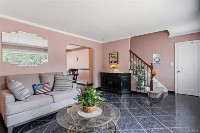 78 Ambrose Avenue, Malverne, NY 11565 - Photo 8