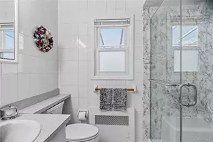 78 Ambrose Ave, Malverne, NY 11565 - Photo 18