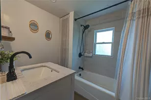 21 Bay 3rd St, Islip, NY 11751 - Photo 10