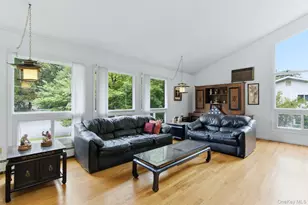 2289 Sultana Dr, Yorktown Heights, NY 10598 - Photo 2