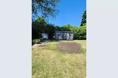 60 Valley Forge, Bohemia, NY 11716 - Photo 18