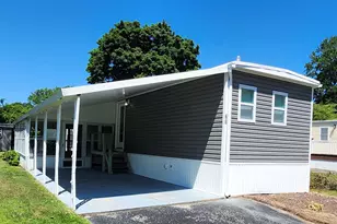 60 Valley Forge, Bohemia, NY 11716 - Photo 2