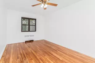 1863 Williamsbridge Rd, Bronx, NY 10461 - Photo 12