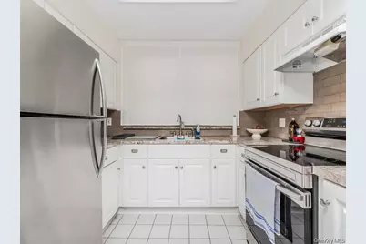 1863 Williamsbridge Road, Bronx, NY 10461 - Photo 14