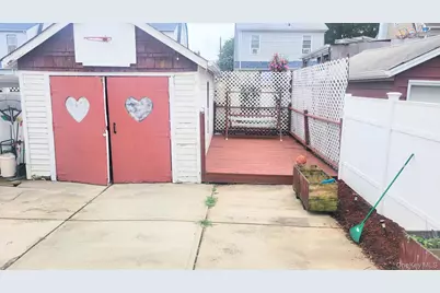 9230 212th Place, Queens Village, NY 11428 - Photo 6