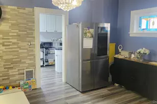 92-30 212th Pl, Queens Village, NY 11428 - Photo 14