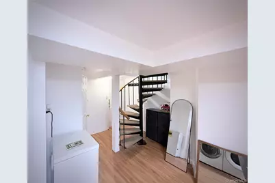9230 212th Place, Queens Village, NY 11428 - Photo 12