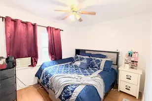 92-30 212th Pl, Queens Village, NY 11428 - Photo 4