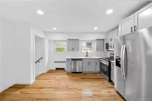504 Decatur St, Uniondale, NY 11553 - Photo 6