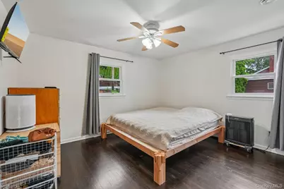 849 Warren Avenue, Thornwood, NY 10594 - Photo 20