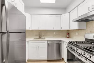137-16 167th St, Jamaica, NY 11434 - Photo 10