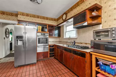 1639 Empire Street, Elmont, NY 11003 - Photo 6