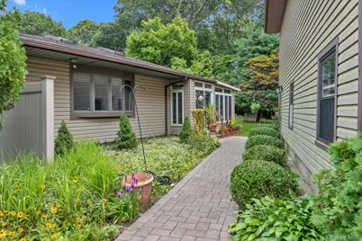 27 Fisher Road, Commack, NY 11725 - Photo 4