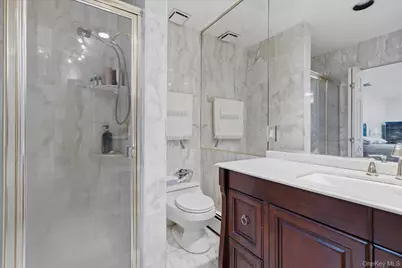 156 Lea Ann Terrace, Wantagh, NY 11793 - Photo 22