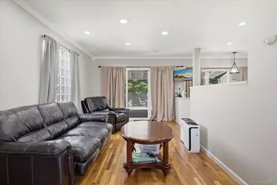 156 Lea Ann Terrace, Wantagh, NY 11793 - Photo 8