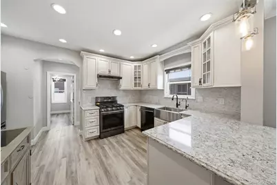 6424 Pleasantview Street, Middle Village, NY 11379 - Photo 6