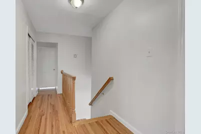 8 Tobi Lane, Setauket, NY 11733 - Photo 18