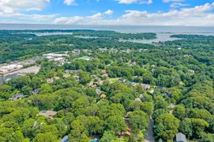 8 Tobi Ln, Setauket, NY 11733 - Photo 40