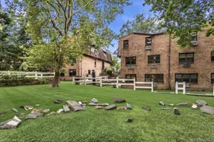 61-17 231st St, Oakland Gardens, NY 11364 - Photo 32