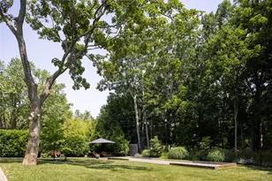 1050 Bayview Ave, Southold, NY 11971 - Photo 8