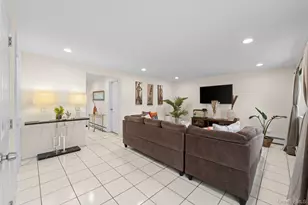 202 Tinton Pl, East Northport, NY 11731 - Photo 4
