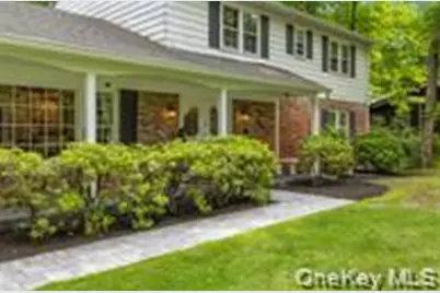 11 Carnelli Court, Poughkeepsie, NY 12603 - Photo 2