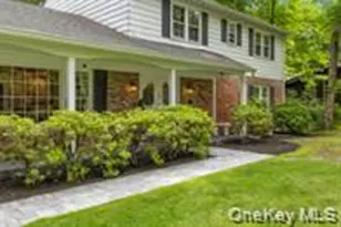11 Carnelli Ct, Poughkeepsie, NY 12603 - Photo 2