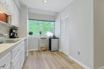 28 Cheshire Lane, Yorktown Heights, NY 10598 - Photo 12