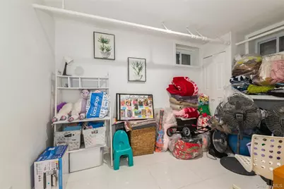 82-27 Utopia Parkway, Jamaica, NY 11432 - Photo 18