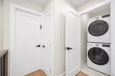 76-37 Vleigh Place, Kew Gardens, NY 11367 - Photo 16