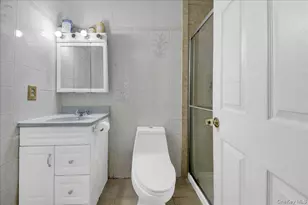 2066 Cicero Ave, Bronx, NY 10473 - Photo 22