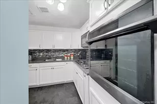 2066 Cicero Ave, Bronx, NY 10473 - Photo 26