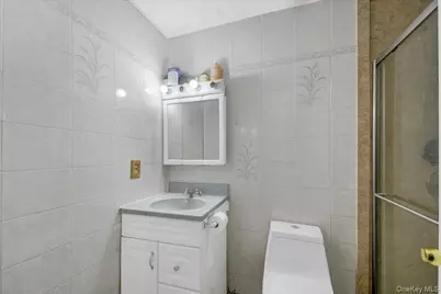 2066 Cicero Avenue, Bronx, NY 10473 - Photo 20