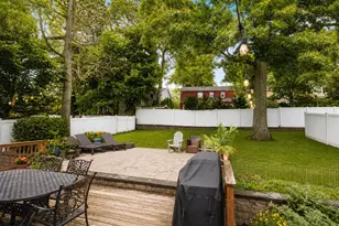 56 Homeland Dr, Huntington, NY 11743 - Photo 12