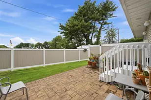 723 Carman Ave, Westbury, NY 11590 - Photo 28