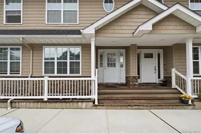 723 Carman Avenue #9, Westbury, NY 11590 - Photo 4