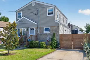 120 Bert Ave, Westbury, NY 11590 - Photo 2
