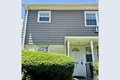 3922 Wilshire Lane #H, Oakdale, NY 11796 - Photo 1